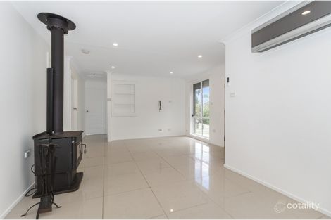 Property photo of 34 Crispsparkle Drive Ambarvale NSW 2560