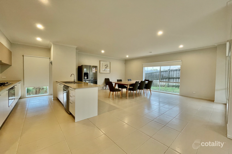 Property photo of 38 Lochran Road Doreen VIC 3754