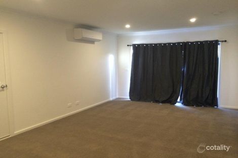 Property photo of 8/98 Ahern Road Pakenham VIC 3810