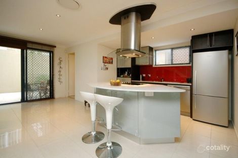 Property photo of 2/61 Wickham Street Morningside QLD 4170