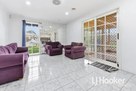 Property photo of 58 Lesdon Avenue Cranbourne VIC 3977