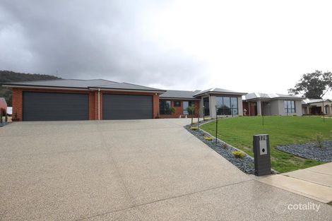 176 Fenchurch Dr, Springdale Heights, NSW 2641