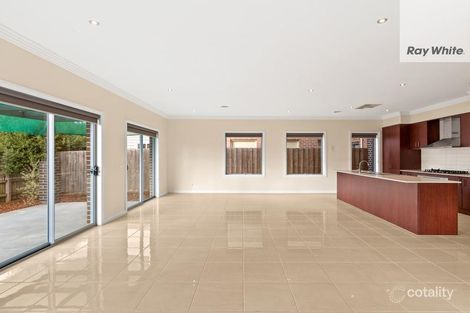 Property photo of 13 Leonie Close South Morang VIC 3752