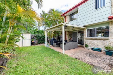 Property photo of 2/17 Kenny Drive Labrador QLD 4215