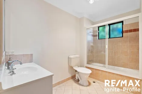 Property photo of 31/105 Oldfield Road Sinnamon Park QLD 4073