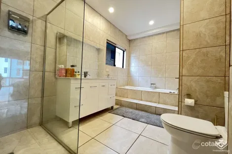 Property photo of 22 Sunrise Boulevard Surfers Paradise QLD 4217