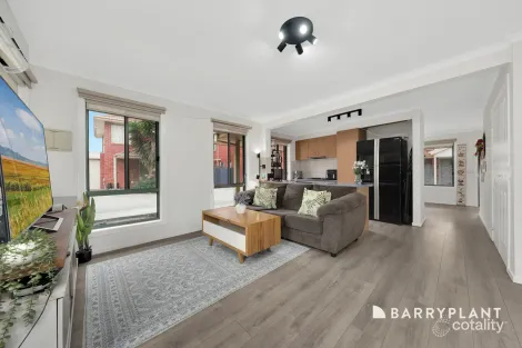 Property photo of 10 Pace Circuit South Morang VIC 3752