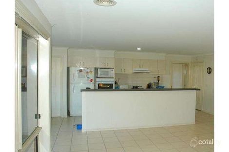 Property photo of 72 Central Parkway Cranbourne West VIC 3977