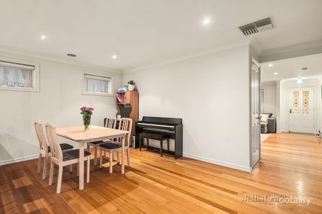 Property photo of 1/43 Phipps Crescent Diamond Creek VIC 3089