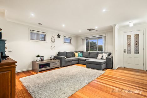 Property photo of 1/43 Phipps Crescent Diamond Creek VIC 3089