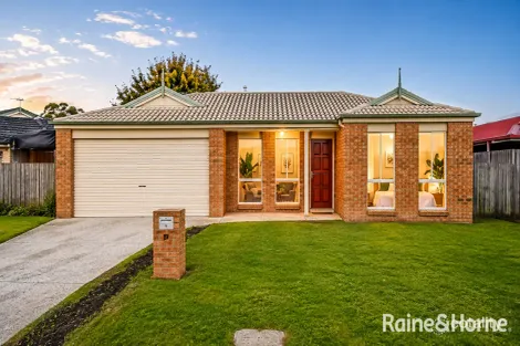 12 Maria Cres, Pakenham, VIC 3810