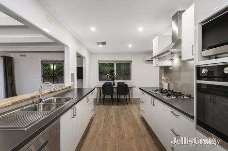 Property photo of 14 Lena Grove Kilsyth VIC 3137