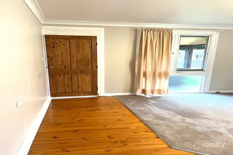 Property photo of 24 Tarana Crescent Oberon NSW 2787