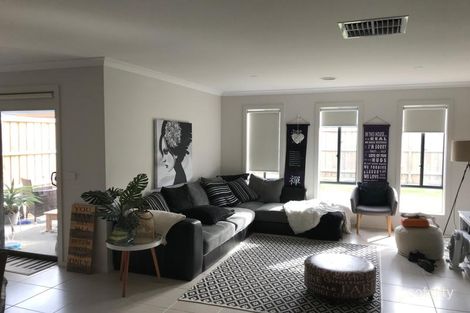Property photo of 240 Alisma Boulevard Cranbourne North VIC 3977