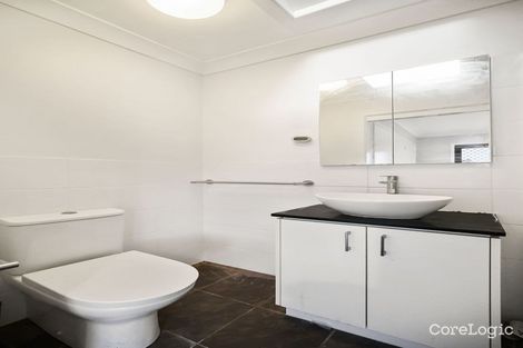 Property photo of 4/22 Mitre Street St Lucia QLD 4067