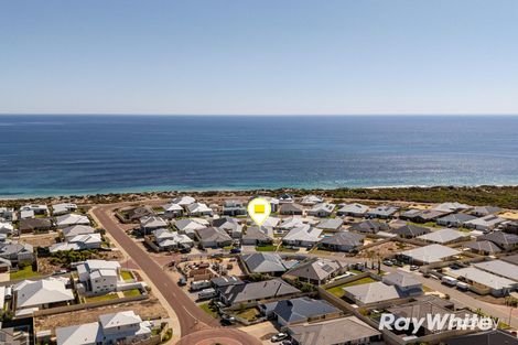 Property photo of 5 Wittenoom Turn Dawesville WA 6211