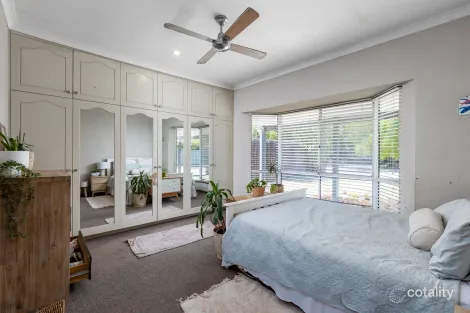 Property photo of 6 Diedre Street Broadwater WA 6280