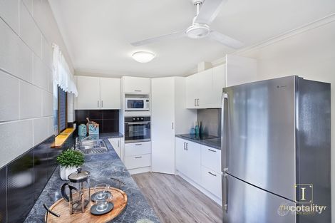 Property photo of 4 Amarina Close Caravonica QLD 4878