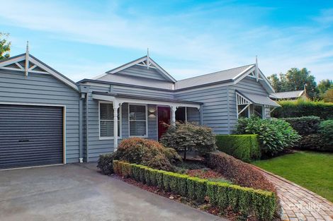 2 Jardine Ct, Pakenham, VIC 3810