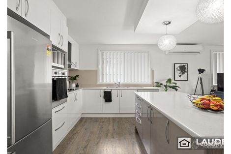 Property photo of 52 Albatross Way Old Bar NSW 2430