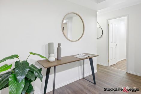 Property photo of 22 Kinloch Grove Greenvale VIC 3059