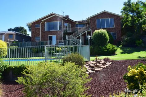 Property photo of 5 Glenwarrie Place Parkes NSW 2870