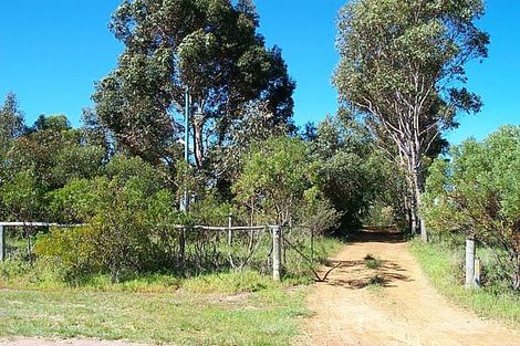 4 Barron Cl, Pink Lake, WA 6450