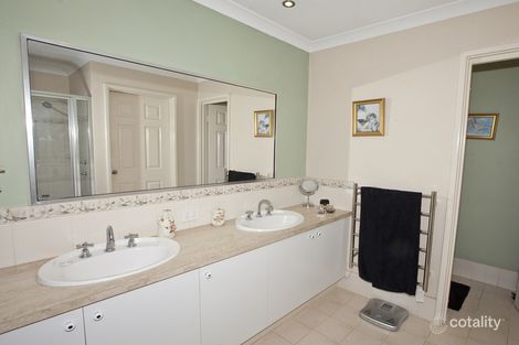 Property photo of 22 Arania Place Bedfordale WA 6112