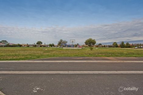 Property photo of 1/13 Moreton Court Hoppers Crossing VIC 3029