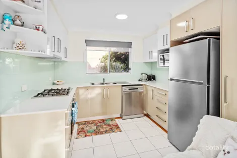 Property photo of 2/40-42 Bateman Avenue Albion Park Rail NSW 2527