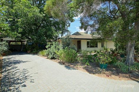 8 Muskoka Ave, Wanneroo, WA 6065