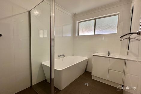 Property photo of 8 Wakehurst Crescent Metford NSW 2323