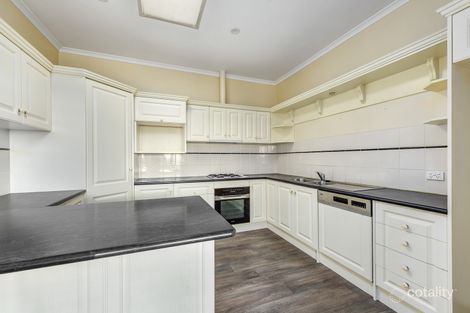 Property photo of 12 Lake Terrace East Mount Gambier SA 5290