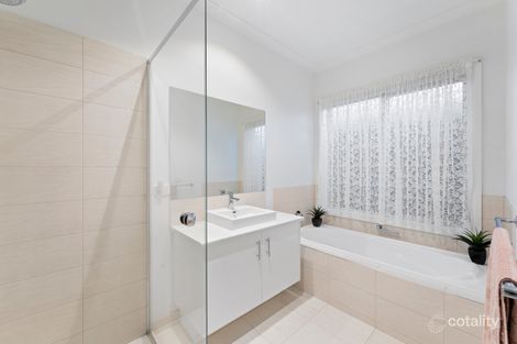 Property photo of 1 Aitken Court Ferntree Gully VIC 3156