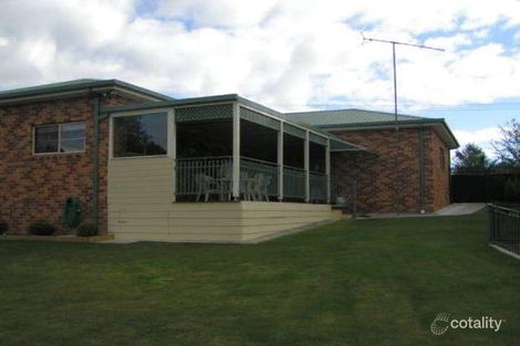 Property photo of 4 Libra Crescent Moe VIC 3825