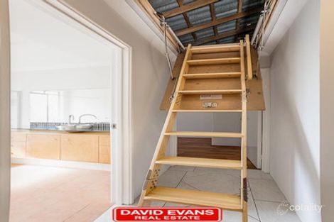 Property photo of 25 Carramup Circle Port Kennedy WA 6172