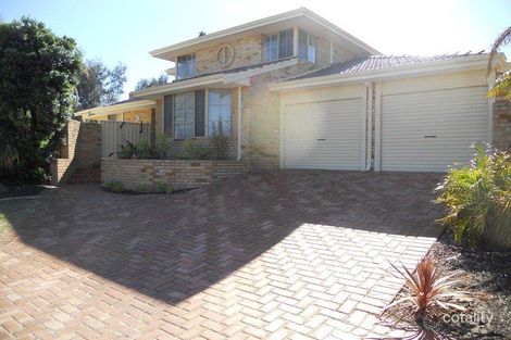 Property photo of 40 Hocking Parade Sorrento WA 6020