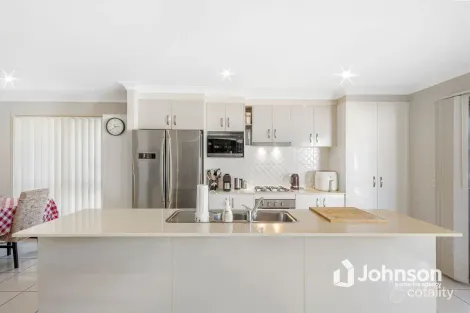 Property photo of 25 Stratus Lane Coomera QLD 4209