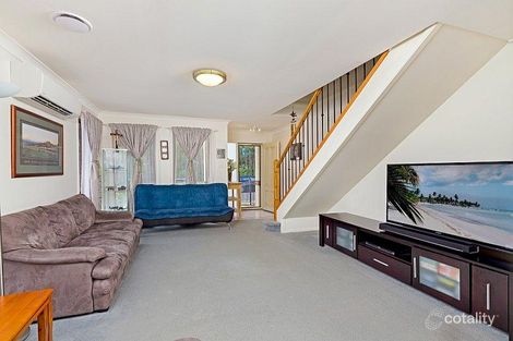 Property photo of 45 Wingello Crescent Wyoming NSW 2250