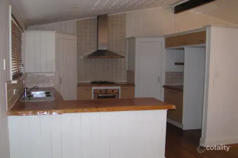 Property photo of 17 Kooberry Street Macleay Island QLD 4184