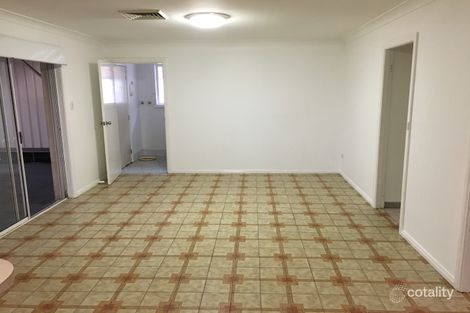 Property photo of 2 Bicane Close Edensor Park NSW 2176
