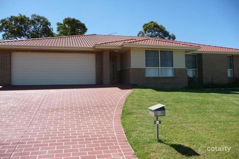 8 Foveaux St, Cameron Park, NSW 2285