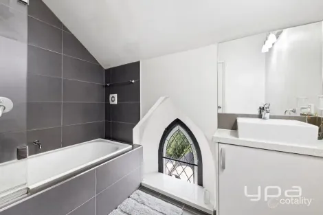 Property photo of 2/24 Coghill Street Westmeadows VIC 3049