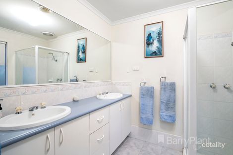 Property photo of 14 The Grange Yallambie VIC 3085