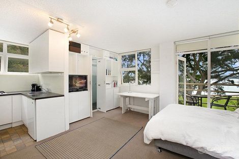 Property photo of 21/5-7 Esplanade Elizabeth Bay NSW 2011