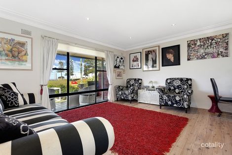 Property photo of 224 Ocean Street Narrabeen NSW 2101