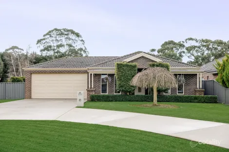 40 Shenfield St, Cobden, VIC 3266