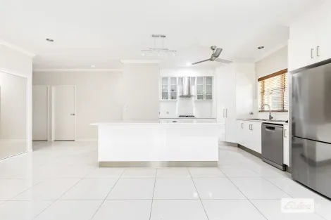 Property photo of 2/14 Coldstream Street Emerald QLD 4720