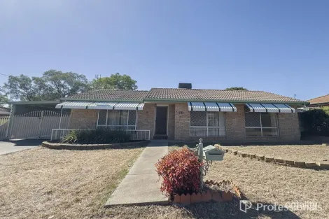 11 Maxwell St, West Tamworth, NSW 2340