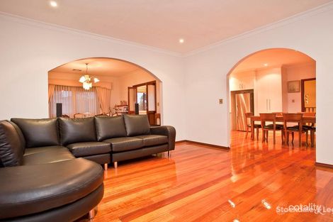 Property photo of 29 Orama Street Deer Park VIC 3023